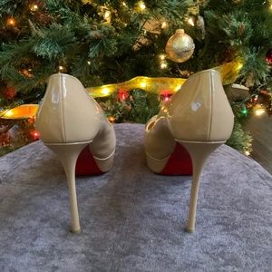 Christian Louboutin Platform Pump/ High Heel  Nude